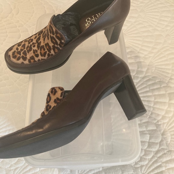 Franco Sarto leopard print/brown leather heels. Size 8 - Picture 3 of 6